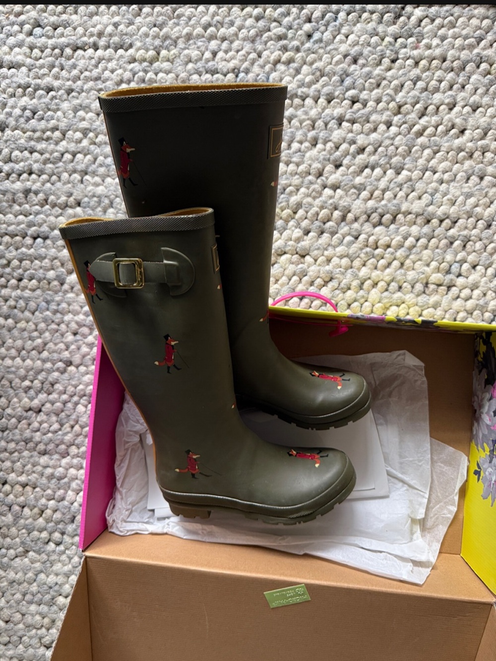 Joules women’s wellies rain boots US size 7, worn once. Cute foxes!
